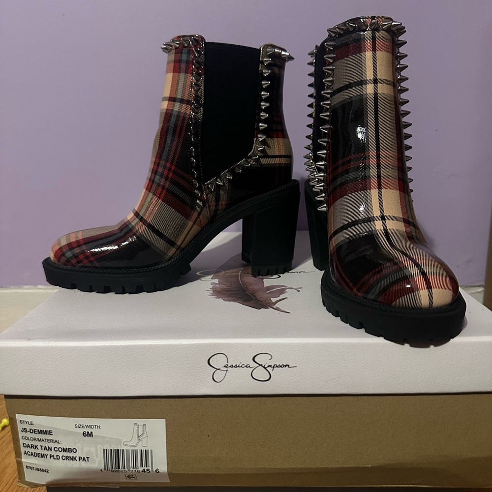 Jessica Simpson Red and Black Heeled Boots